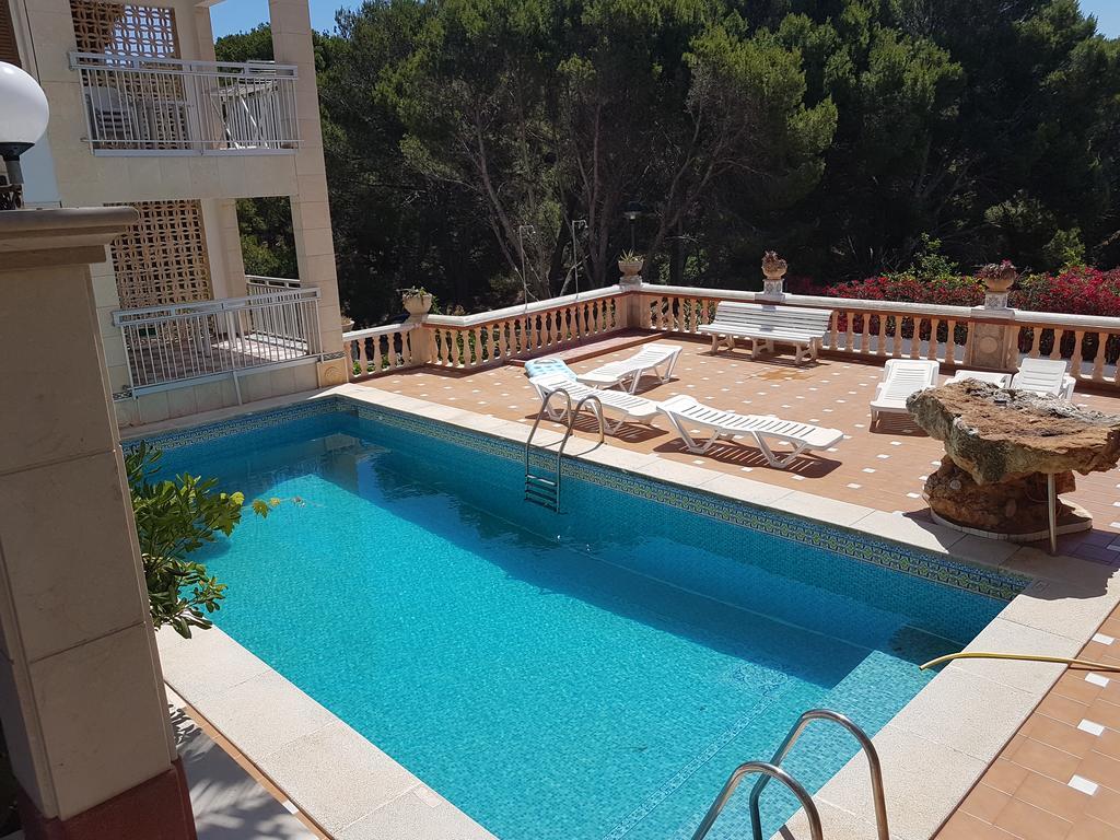 Las Belisas - Apartamentos Arenal d'en Castell Exterior foto