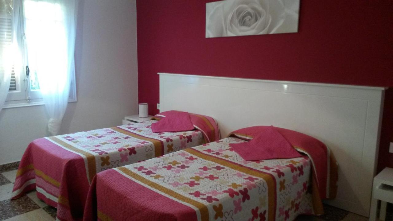 Las Belisas - Apartamentos Arenal d'en Castell Exterior foto