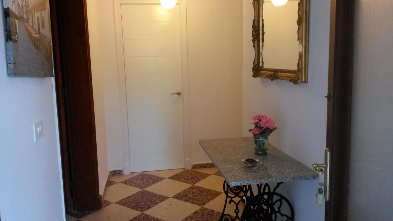 Las Belisas - Apartamentos Arenal d'en Castell Quarto foto